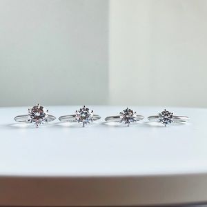 Moissnaite Diamond Engagement Solitaire Rings